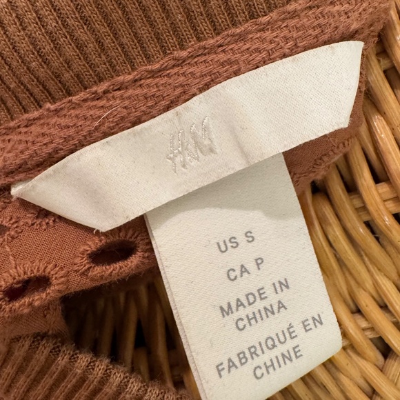 H&M Brown Lace Sweatshirt - Picture 4 of 4